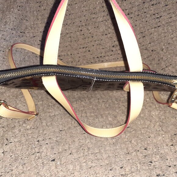 ARCADIA-Italy-Black Patent Leather Crossbody Bag/Satchel/Convertible-Excellent - Picture 5 of 8